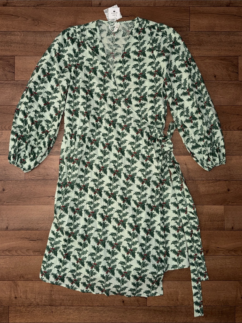 Kate Quinn Size Large Balloon Sleeve Wrap Dress Christmas Mistletoe Print NWT L
